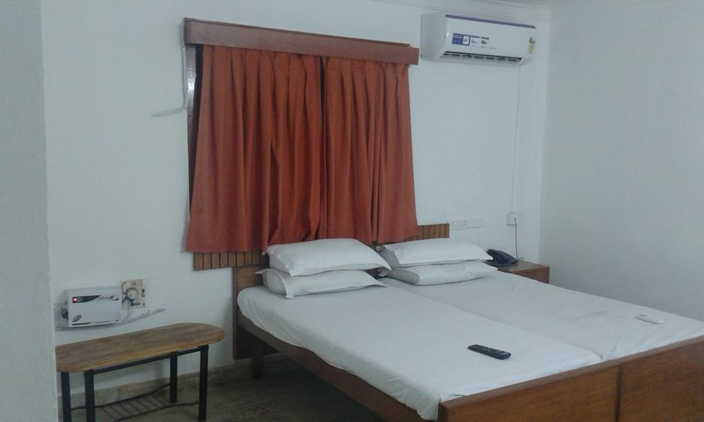 Royal Club Hotel เชนไน ภายนอก รูปภาพ